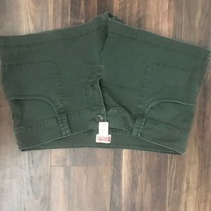 Mossimo green shorts